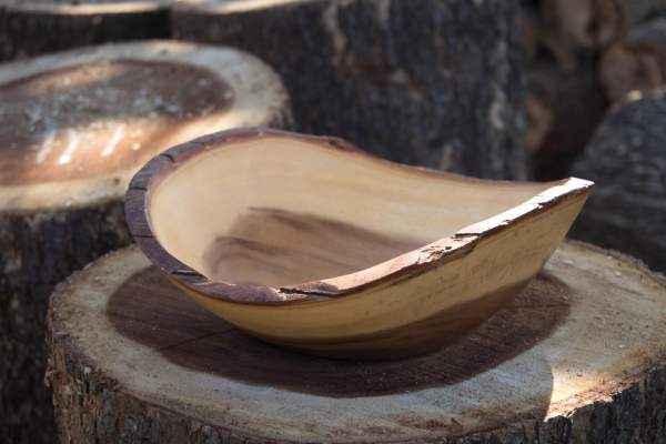 Baumrinden-Schale oval, Akazienholz, B 25 cm, L 22 cm, H 8,5 cm