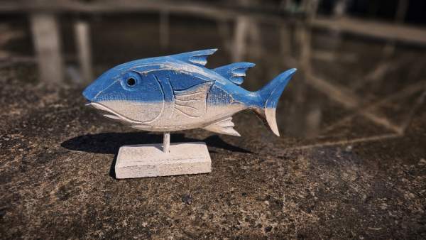 Thunfisch-Skulptur blau-weiß, B 40 cm, H 25 cm, L 9 cm