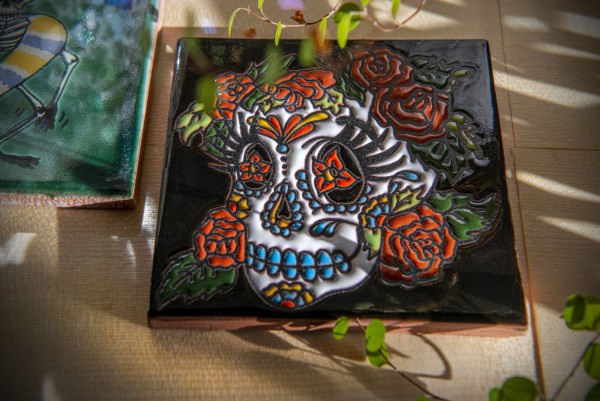 Reliefkachel 'Catrina', schwarz, multicolor, B 10 cm, L 10 cm, H 0,5 cm