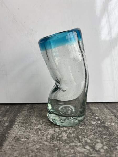 Schnapsglas, mundgeblasen, H 9 cm, Ø 4 cm